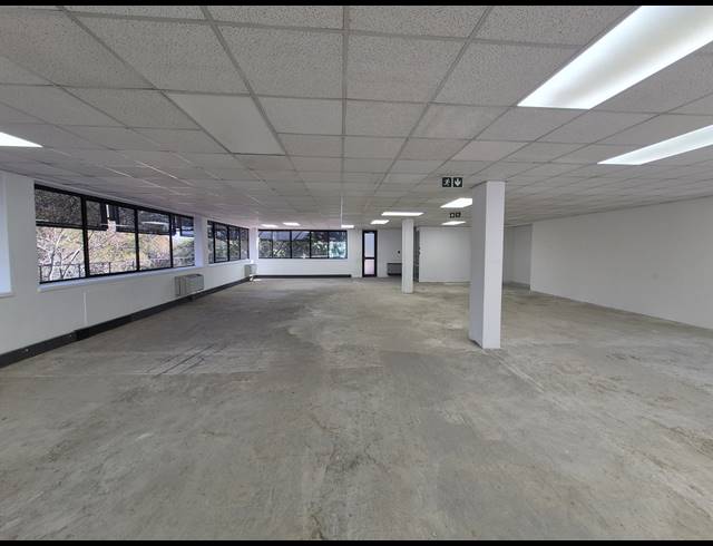 426M² OFFICE TO LET IN WOODMEAD